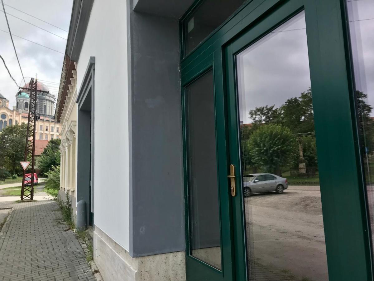 Appartamento Medusa House Esztergom Esterno foto