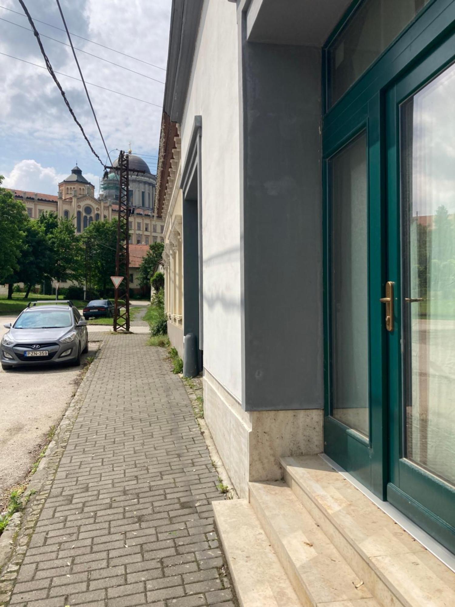 Appartamento Medusa House Esztergom Esterno foto